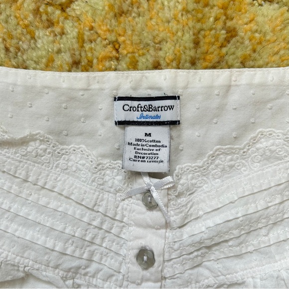 White Cotton Nightgown - Picture 4 of 4